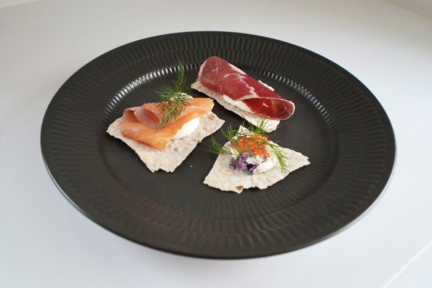 Traditional Norwegian Flatbrød flatbread SY Selkie