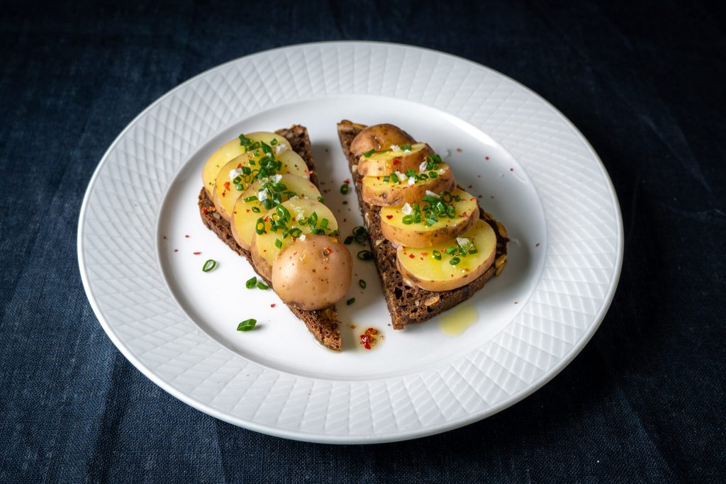 Sourdough Danish Rye Bread (Rugbrød) - True North Kitchen