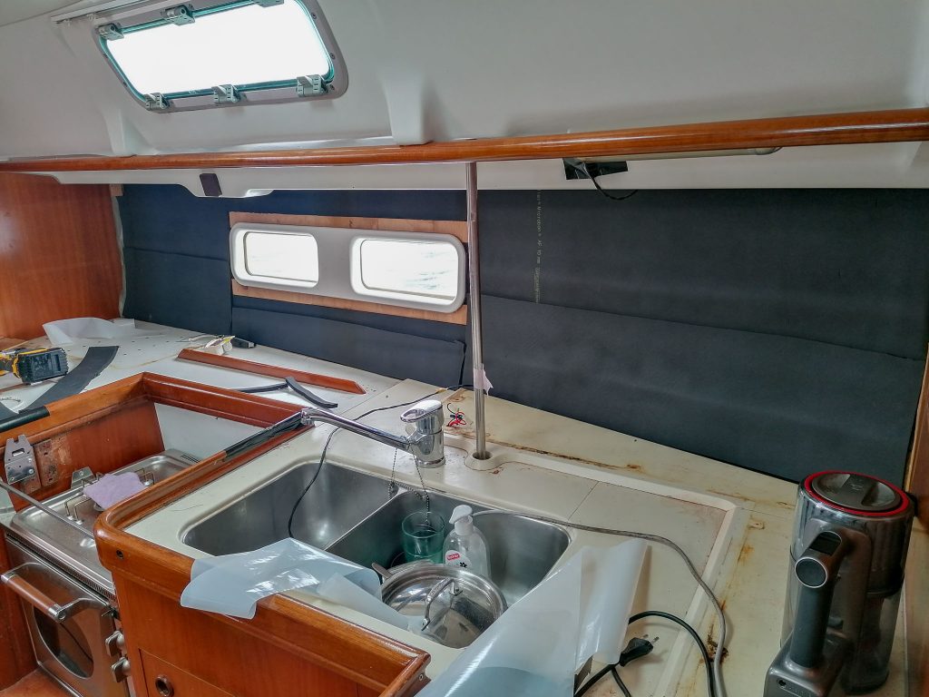 Insulating Beneteau 411